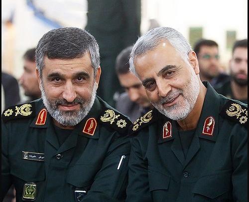 عکس سردار حاجی زاده با رهبر