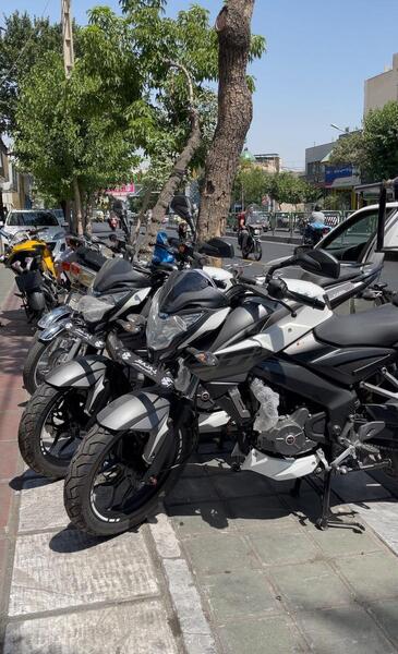 عکس موتور هوندا هفتاد