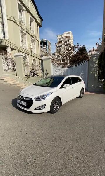 عکس هیوندای i40