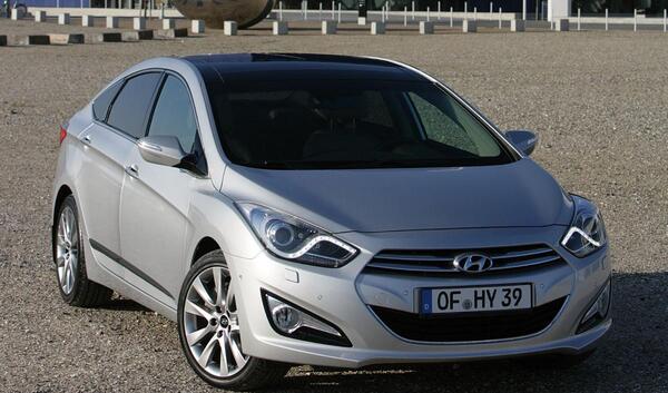 عکس هیوندای i40
