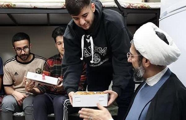عکس چادری رهبری