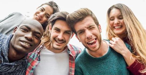 عکس چشم در پروفایل نشانه چیست