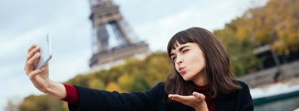 عکس چشم در پروفایل نشانه چیست