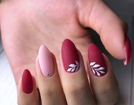 عکس مدل طراحی ناخن ساده و راحت