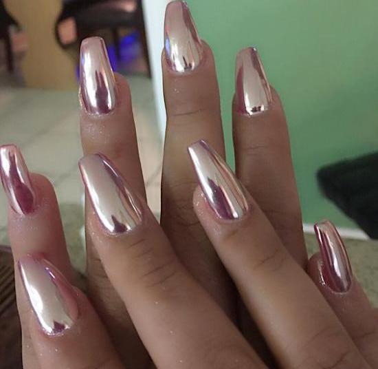 عکس مدل طراحی ناخن ساده و راحت