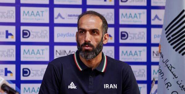 عکس مجری قرعه کشی جام جهانی