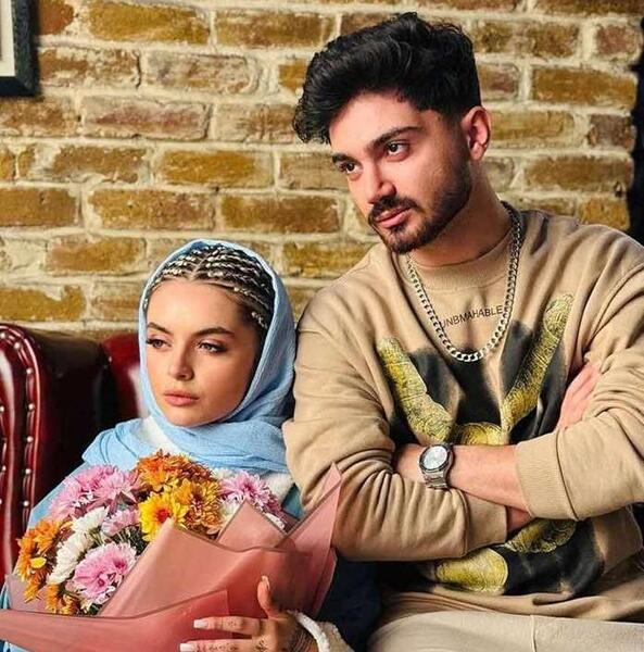 عکس آهو در بانوی عمارت