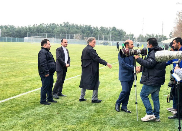 عکس جواد زرینچه و همسرش