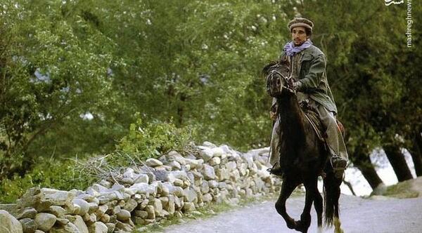 عکس احمد شاه مسعود با شیر