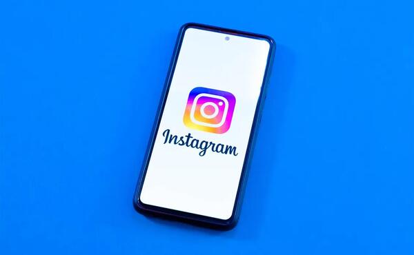 عکس پروفایل به زودی ازدواج میکنم