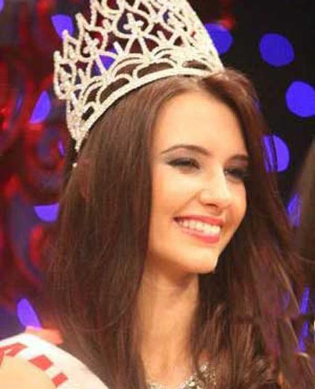عکس چنار در عمر گل لاله