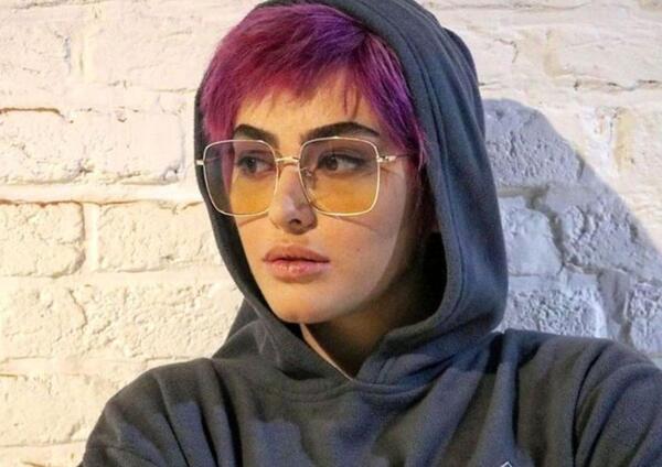عکس گریه ریحانه پارسا
