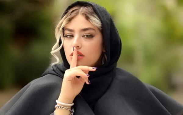 عکس گریه ریحانه پارسا