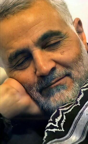 عکس حاج قاسم لبخند