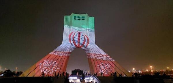 عکس مجری پیمان یوسفی