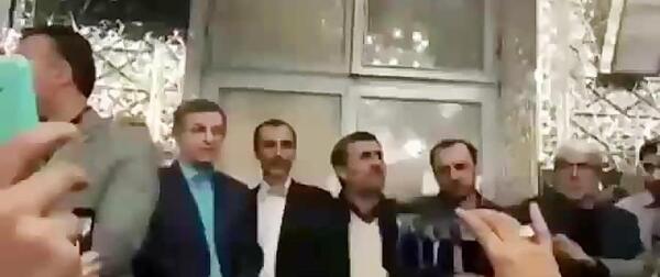 عکس سوتی از دست دادن