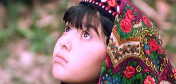 عکس بیتا توکلی در بزرگسالی