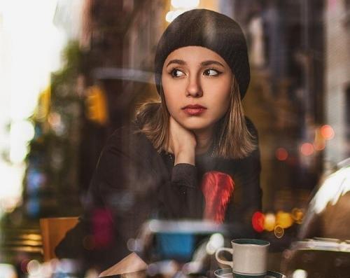 عکس پور بلک کجا زندگی میکند؟