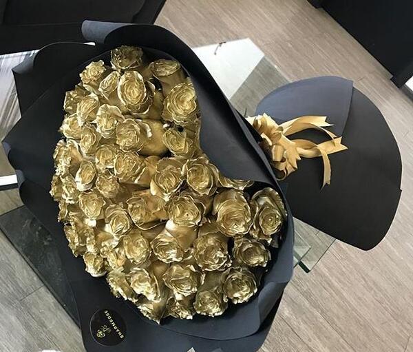 عکس دسته گل تو خونه