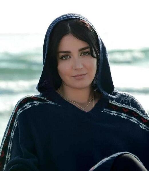 عکس افسانه پاکرو