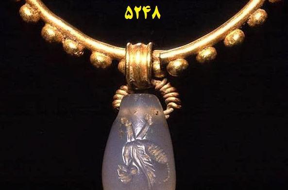 عکس یک دستبند طلا