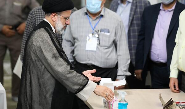 عکس رئیسی انتخابات ۱۴۰۰