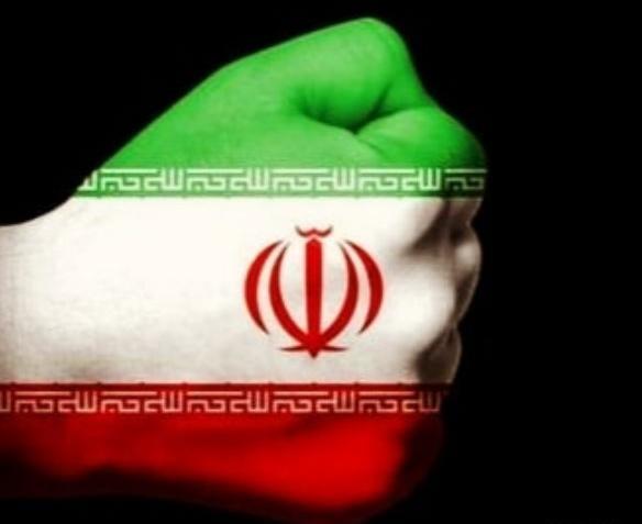 عکس حاج قاسم و پرچم ایران