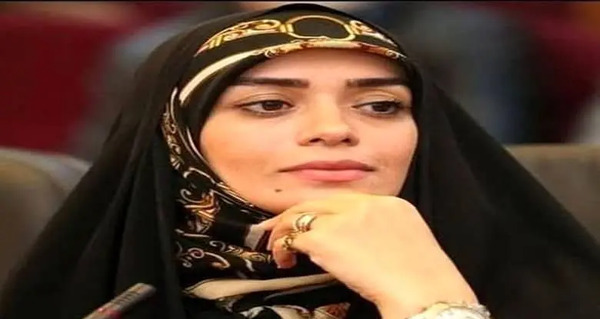 عکس مادر الهام چرخنده
