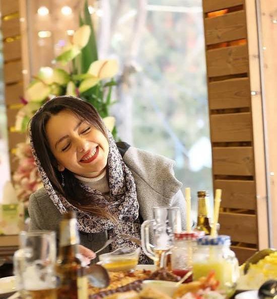 عکس سیاه سفید نازنین بیاتی