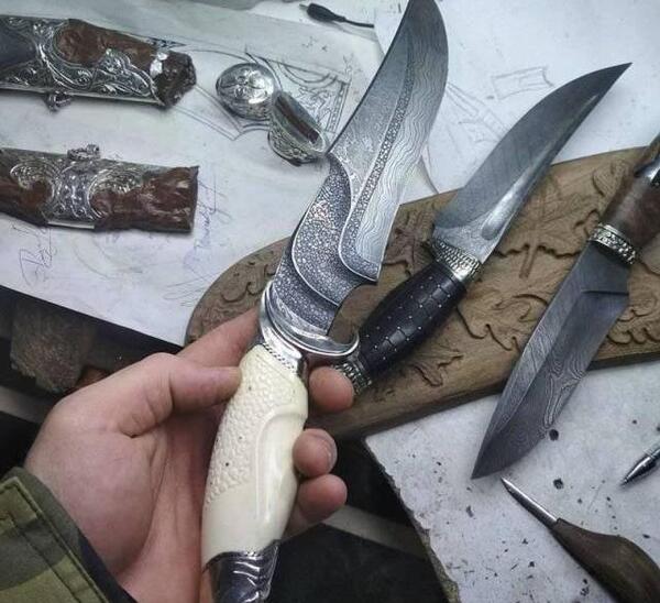عکس چاقو در دست