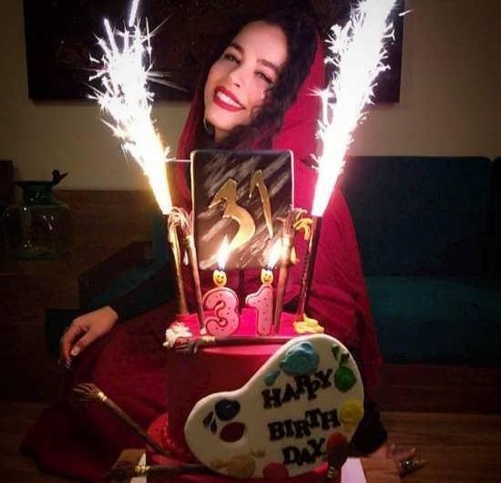 آموزش ژست عکس برای تولد