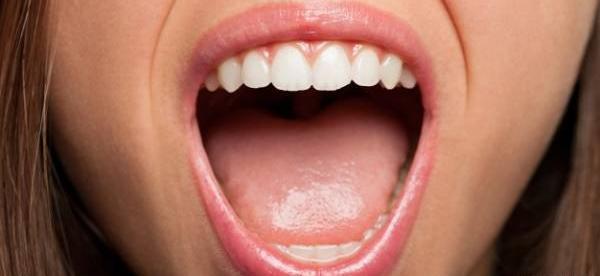 عکس زبان نی نی سایت