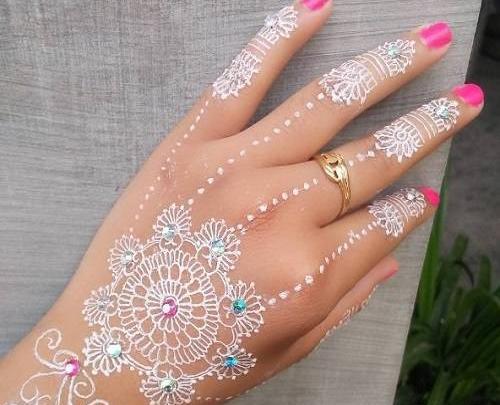 عکس دست عروس حنا