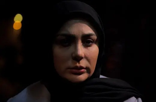 عکس پاییزی نیوشا ضیغمی
