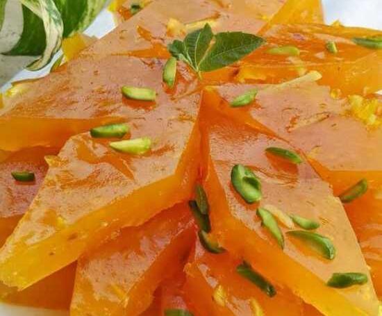 عکس ایده های تزیین میز یلدا