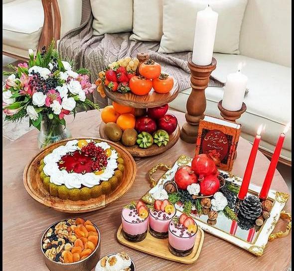 عکس ایده های تزیین میز یلدا