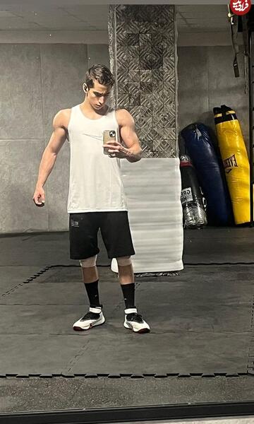 عکس برادر حبیب در لیسانسه ها