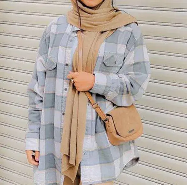 عکس مدل مانتو دخترانه ساده و شیک