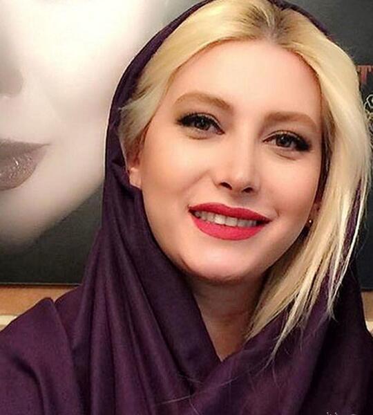 عکس دختر خوش صدا