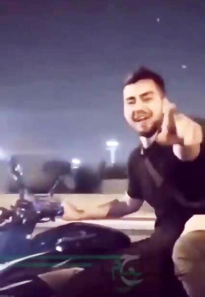 عکس حمیدرضا روحی و مادرش
