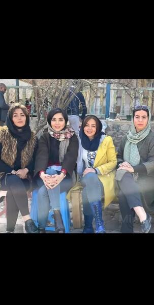 عکس ندا قاسمی و هدیه بازوند