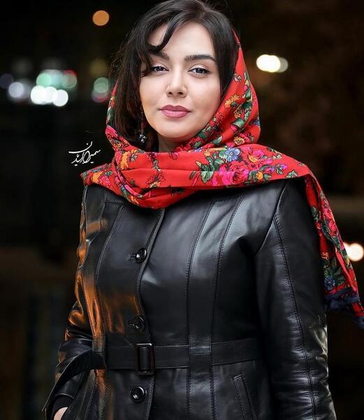 عکس ندا قاسمی و هدیه بازوند