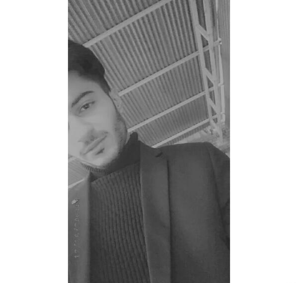عکس فیک پسر چندتایی