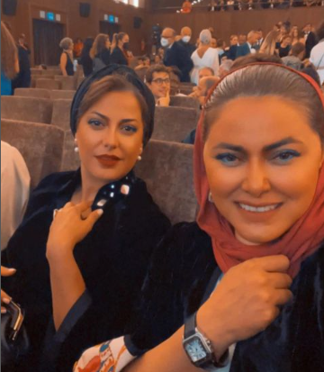 عکس های طناز طباطبایی و خواهرش