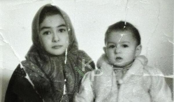 عکس بچگی هانیه غلامی