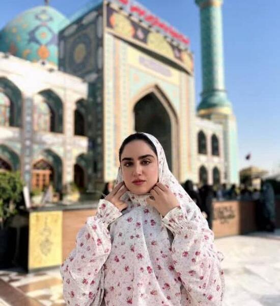 عکس بچگی هانیه غلامی
