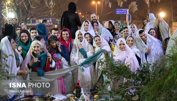 عکس شال اندازی چهارشنبه سوری