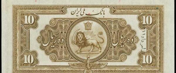 عکس دلار روی میز