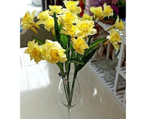 عکس گل نرگس مصنوعی