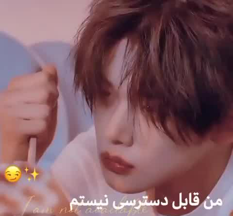عکس لیسا با کت و شلوار